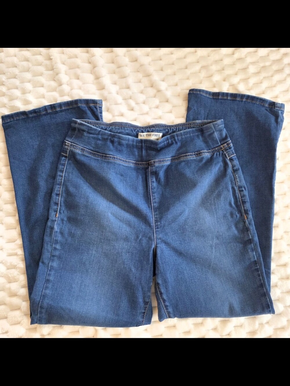 Free People We The Free Pull-On Flare Jeans Medium Wash Stretch Cropped Size M